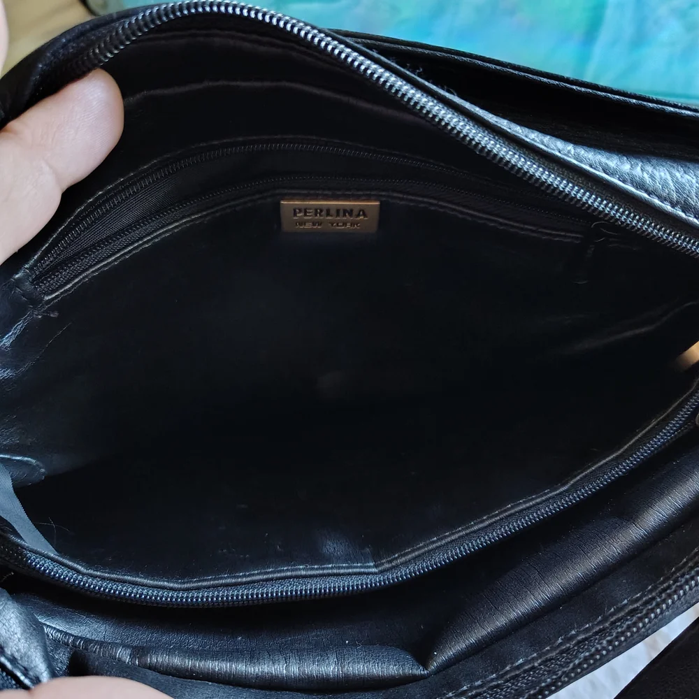 Vintage‎ Perlina Black Leather Crossbody Bag - Picture 3 of 4